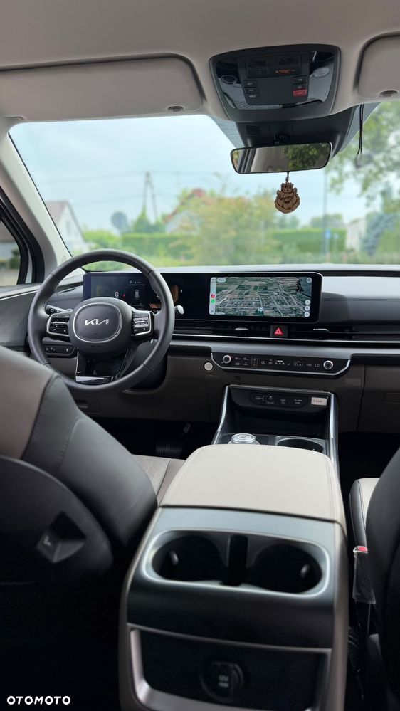 Kia Carnival - 15