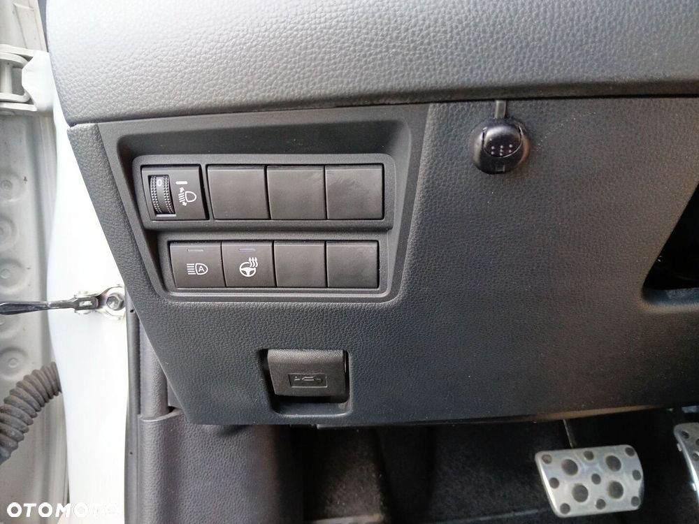 Toyota Yaris - 16