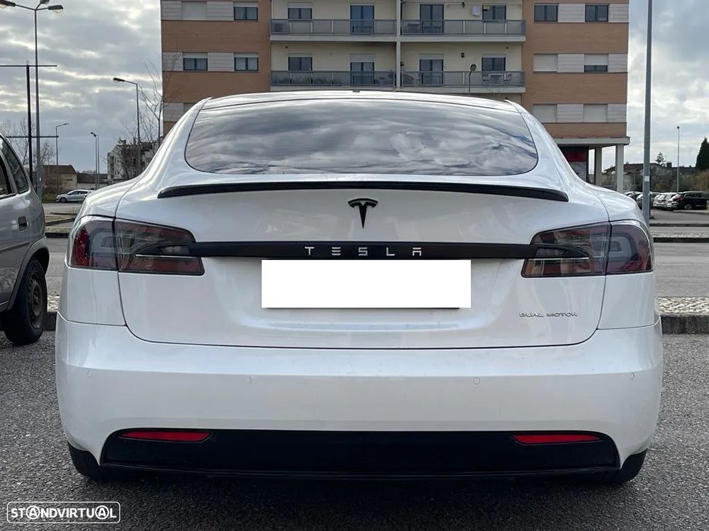 Tesla Model S Long Range - 2