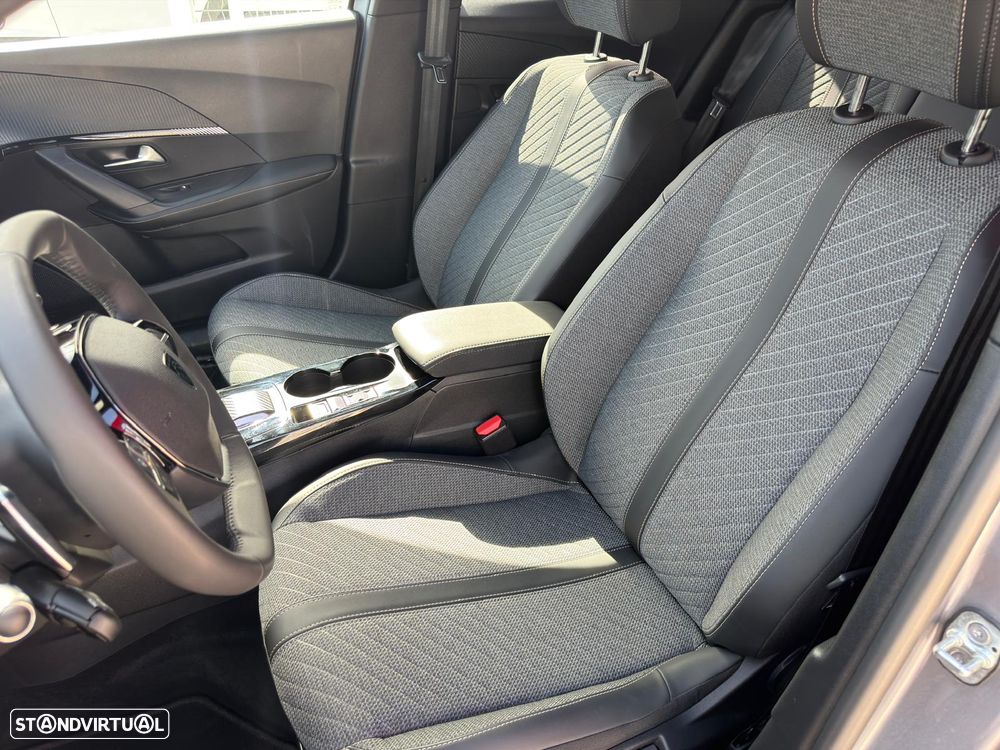 Peugeot 2008 PureTech 130 EAT8 Allure Pack - 9