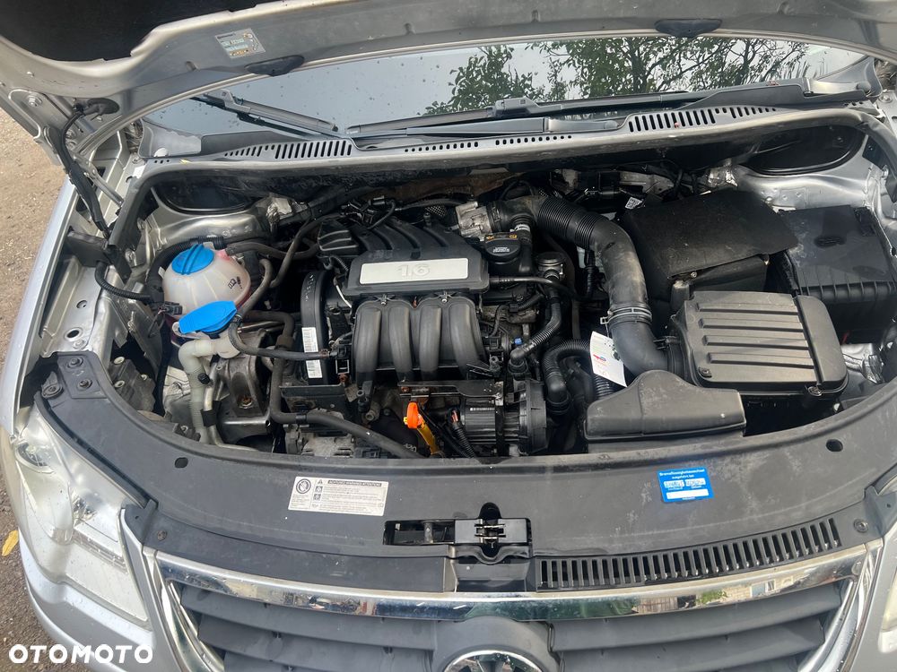 Volkswagen Touran - 13