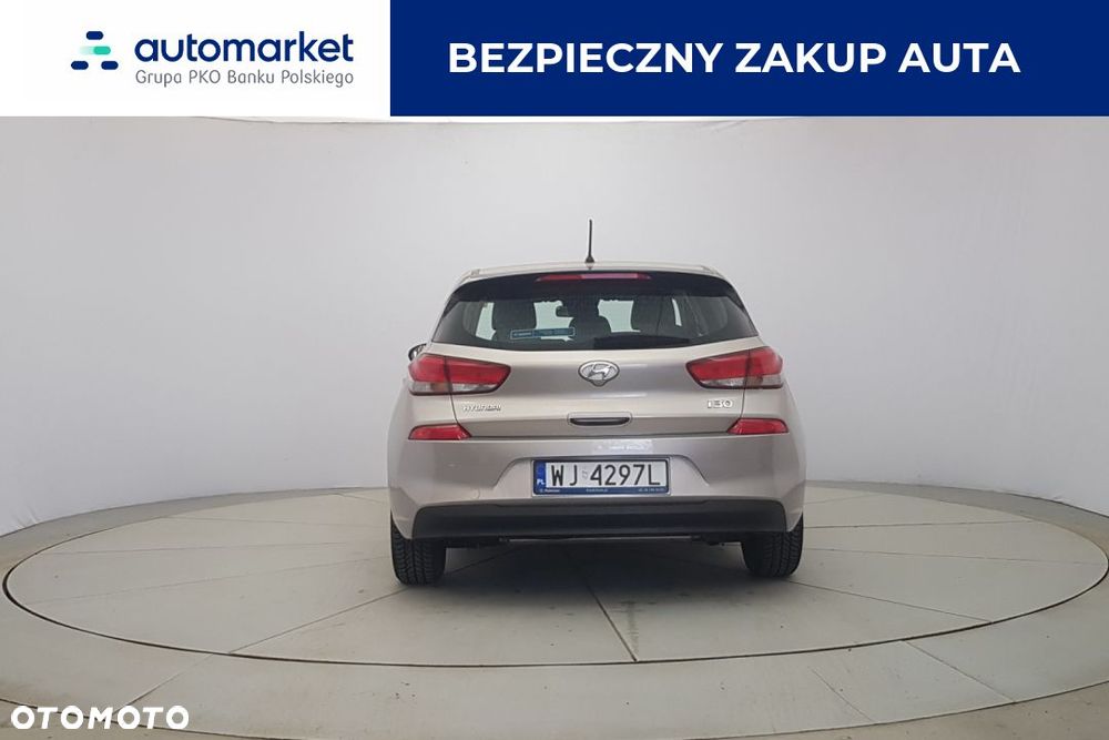 Hyundai i30 1.4 Classic + - 6