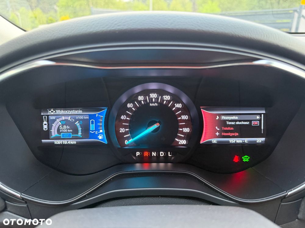 Ford Mondeo 2.0 Hybrid Titanium - 17