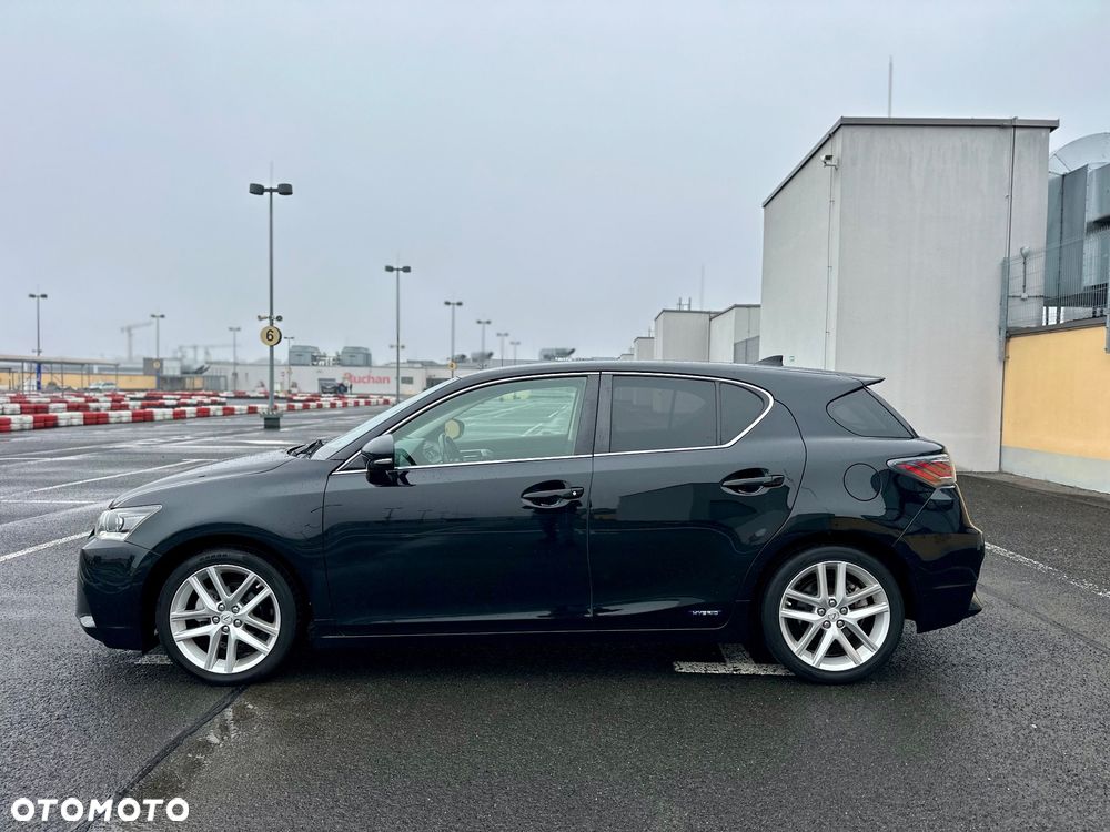 Lexus CT 200h Elite - 8