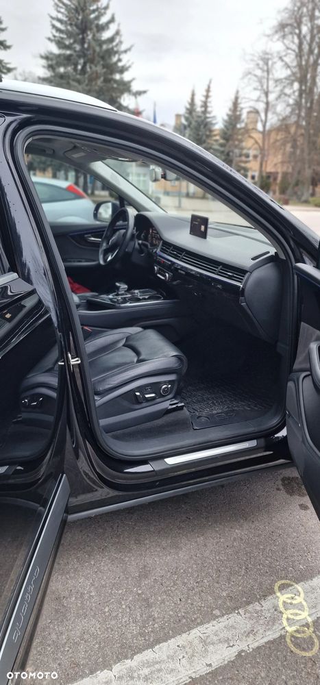 Audi Q7 - 10