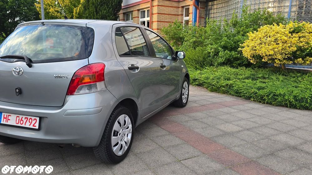 Toyota Yaris - 34