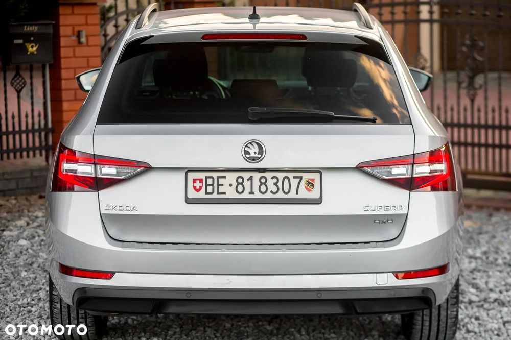 Skoda Superb 2.0 TDI 4x4 Ambition DSG - 11