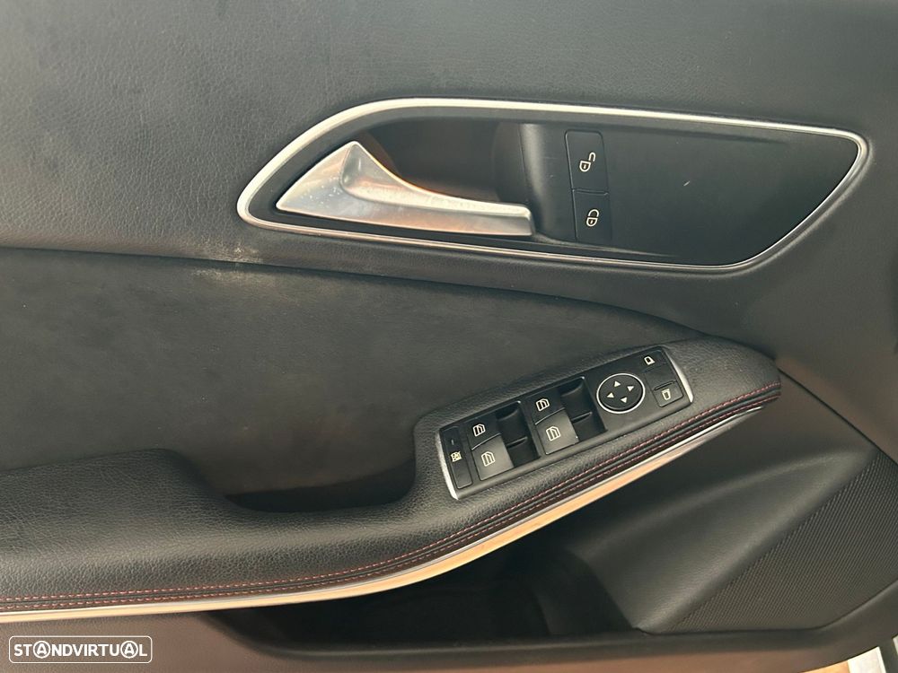 Mercedes-Benz CLA 200 d Shooting Brake AMG Line - 17