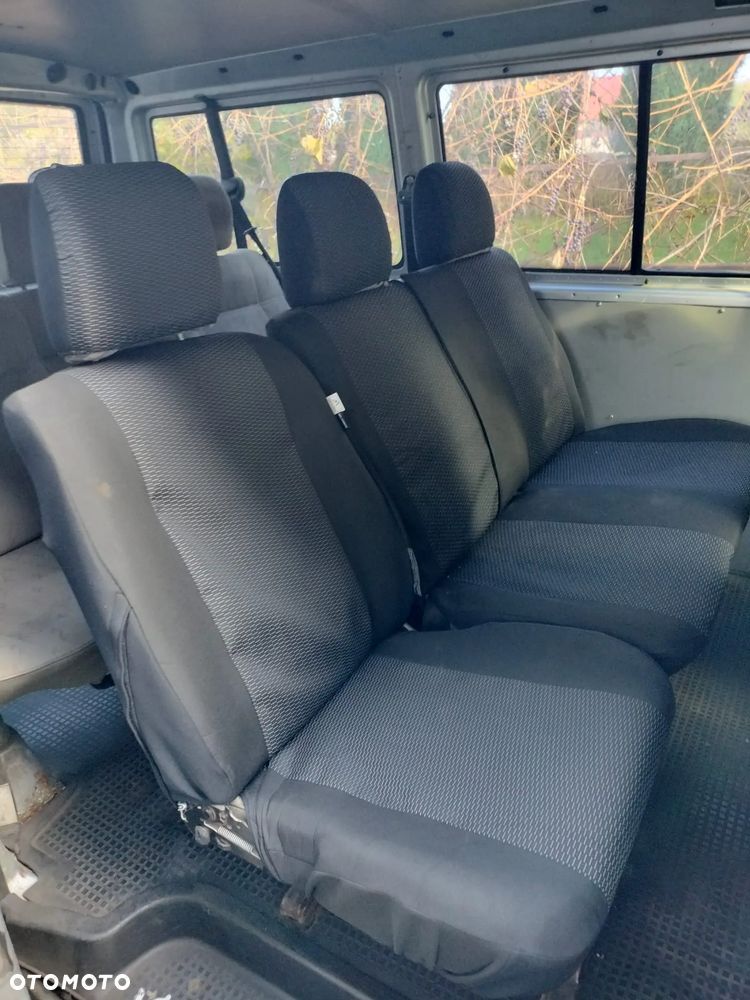 Volkswagen Transporter - 8