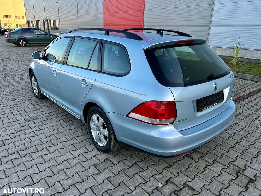 Volkswagen Golf - 4