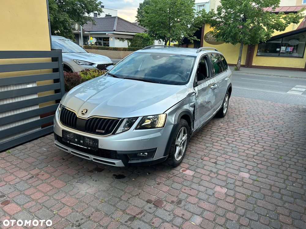 Skoda Octavia Scout 1.8 TSI 4x4 DSG - 9