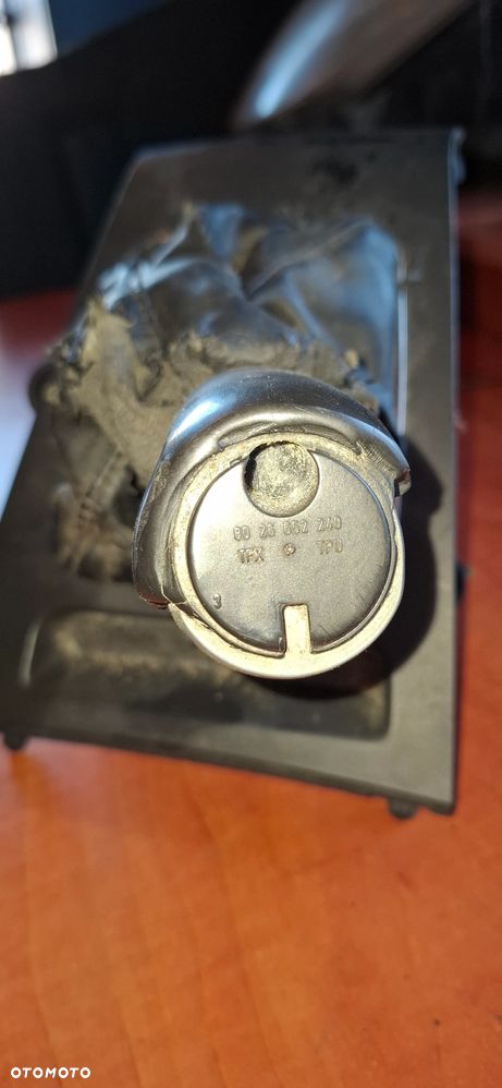 Lewarek wybierak skrzyni biegów  OPEL ZAFIRA B 1.9 CDTI 55351959 - 1