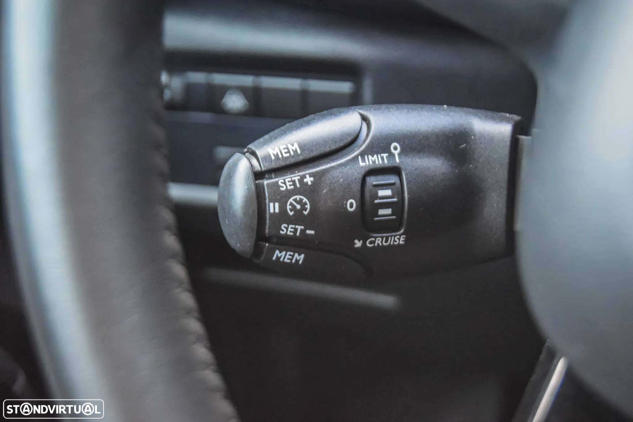 Citroën C5 Aircross 1.2 PureTech Feel Pack - 26