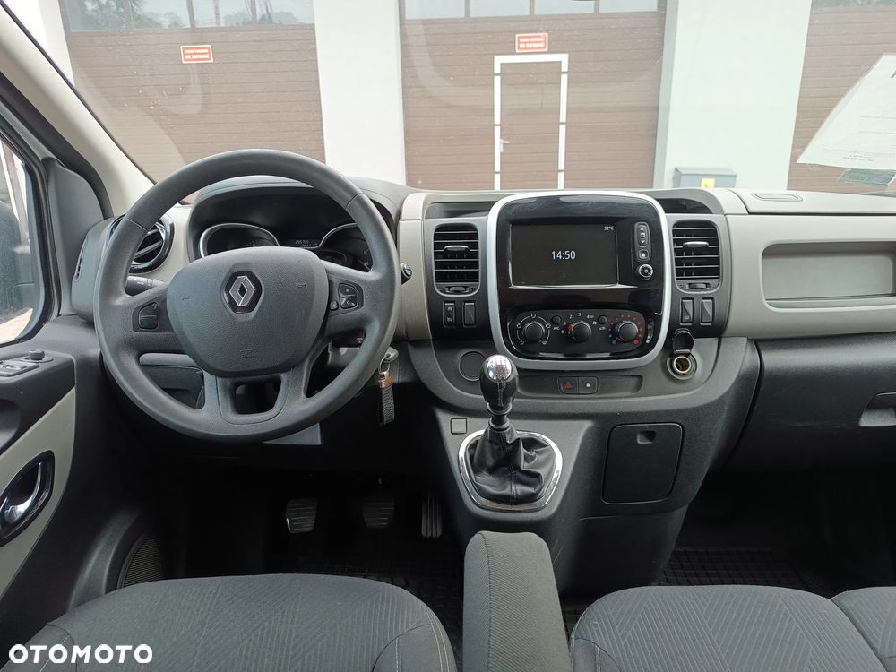 Renault Trafic - 23