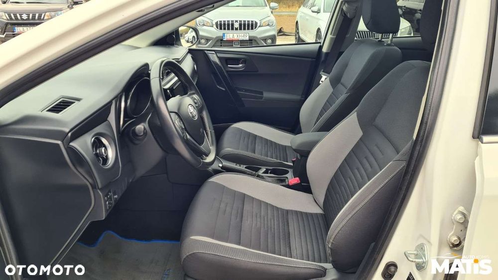 Toyota Auris - 6