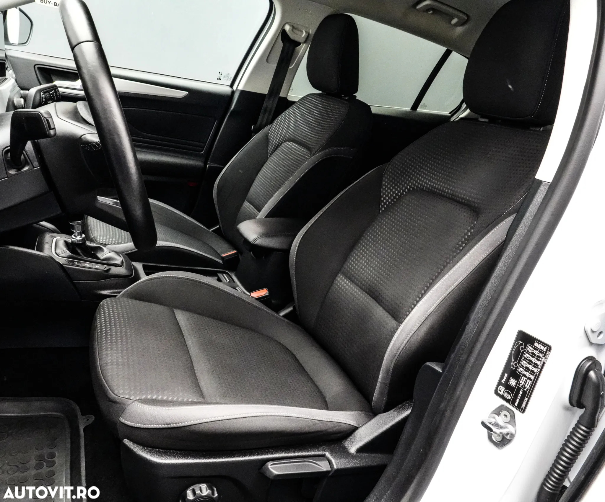 Ford Focus 1.0 EcoBoost Titanium Business - 13