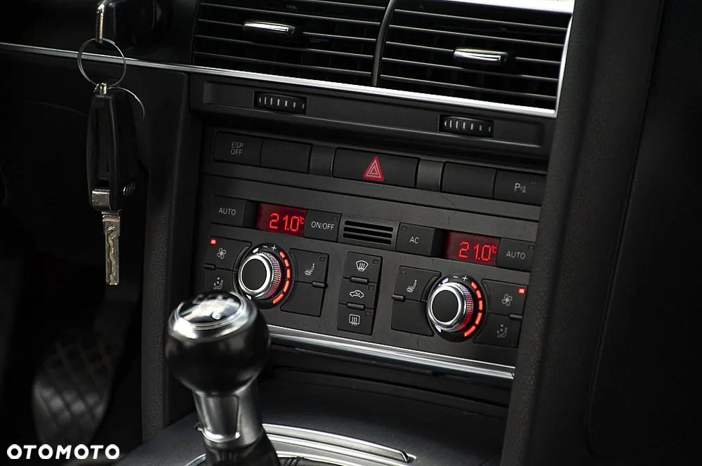 Audi A6 Avant 2.0 TDI - 28
