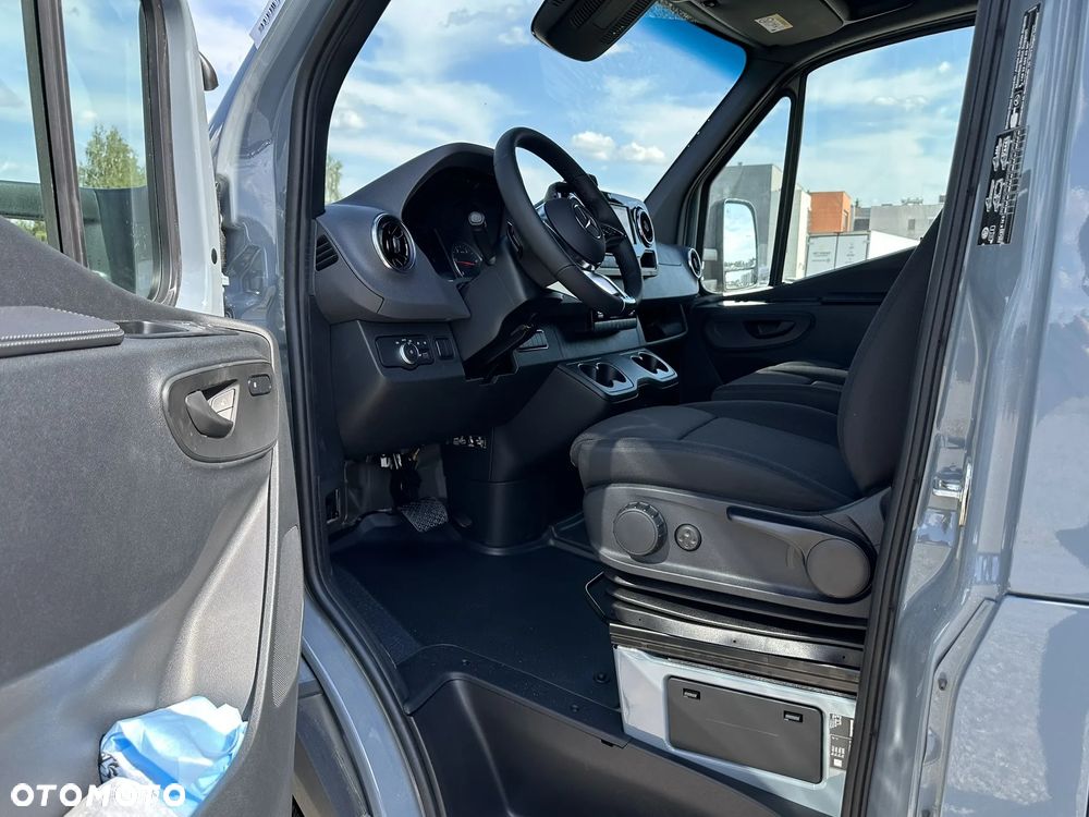 Mercedes-Benz Sprinter - 18
