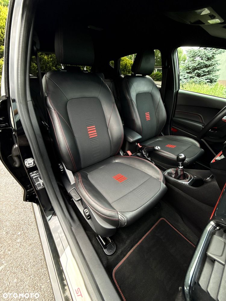 Ford Fiesta 1.0 EcoBoost S&S ST-LINE X - 16