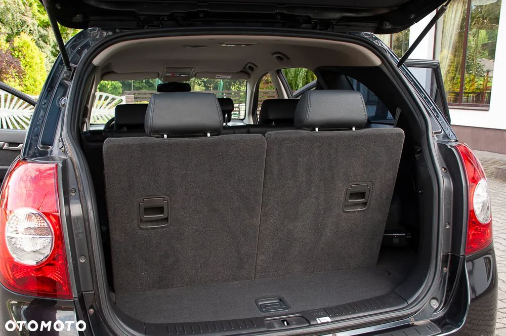 Chevrolet Captiva 2.4 2WD 7 Sitzer LS - 38