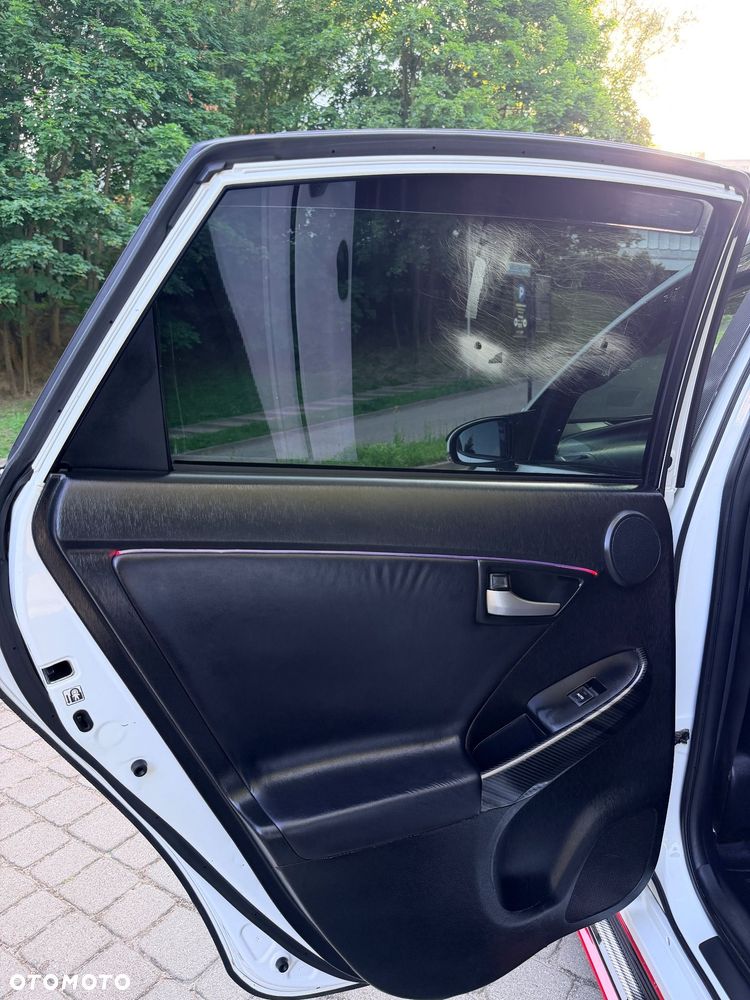 Toyota Prius 1.8 HSD Premium - 25