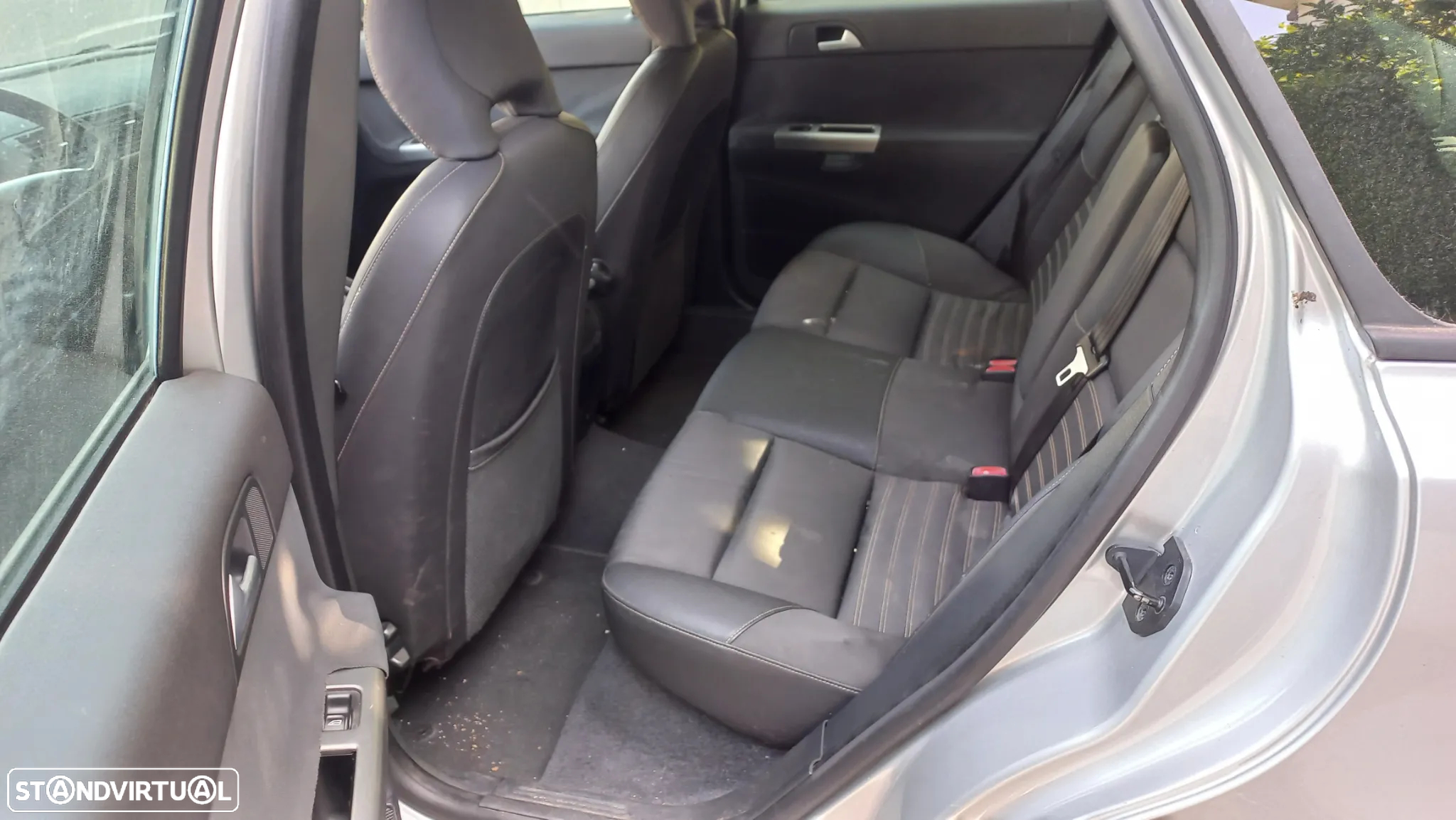 Volvo S40 1.6 D Momentum - 5