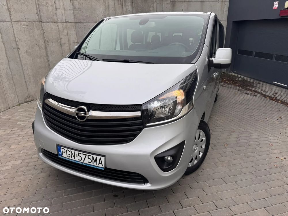 Opel Vivaro - 10