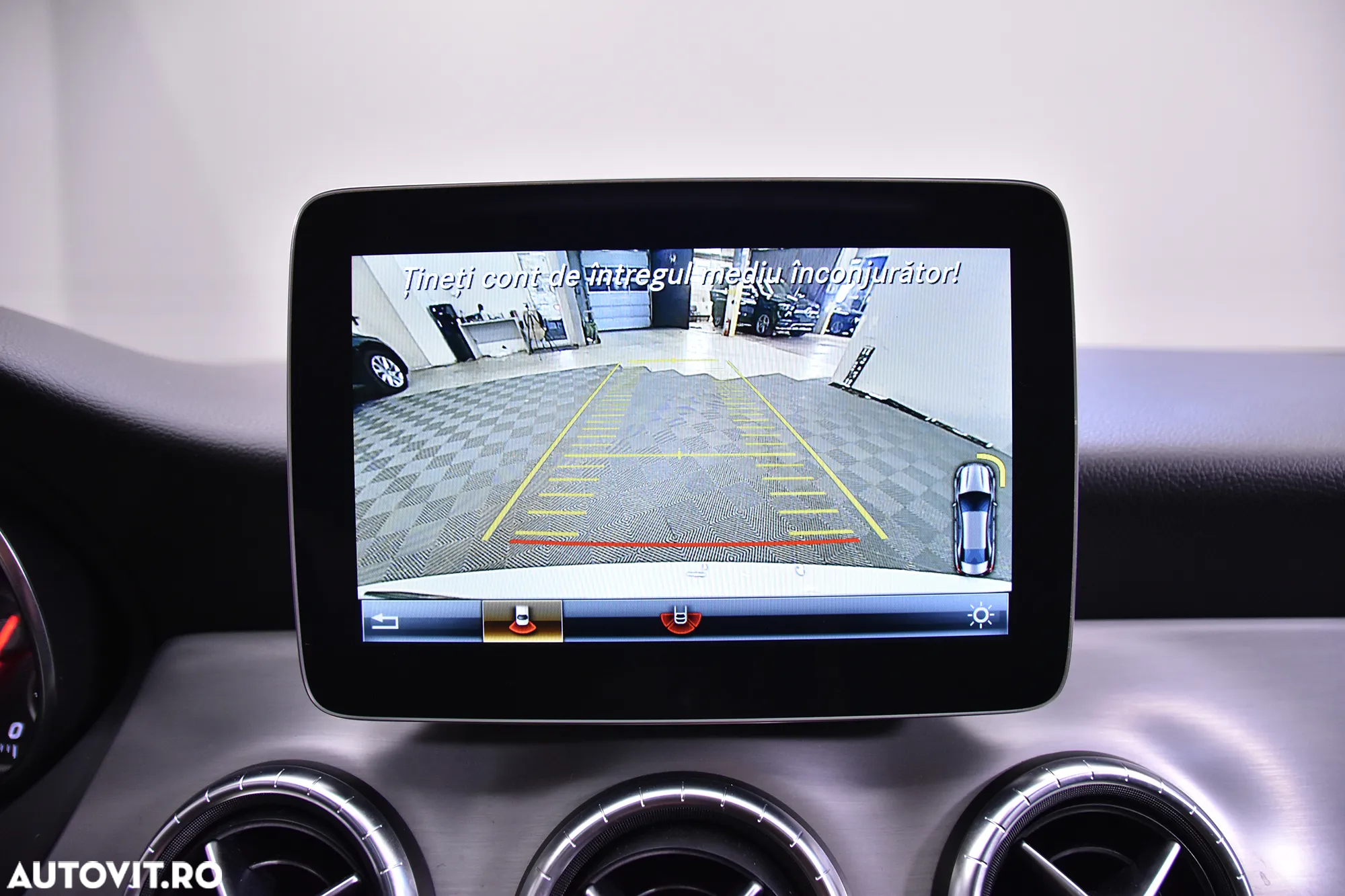 Mercedes-Benz CLA 180 7G-DCT AMG Line - 20