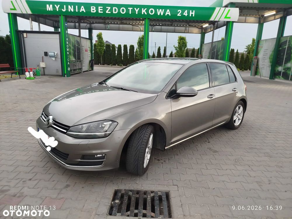 Volkswagen Golf - 2