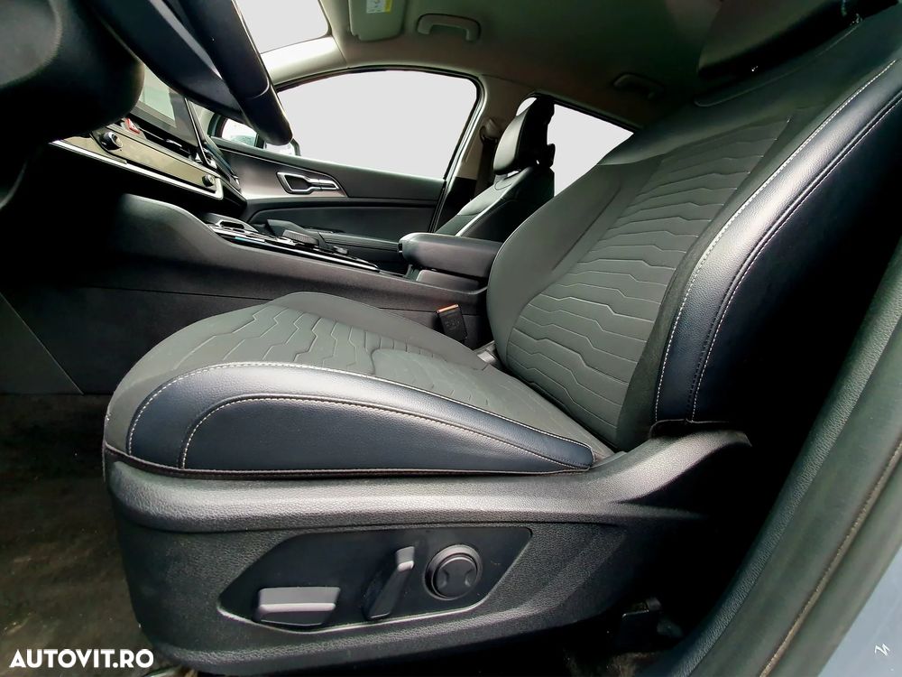 Kia Sportage 1.6 T-GDI HEV 6AT 4x2 Style - 27