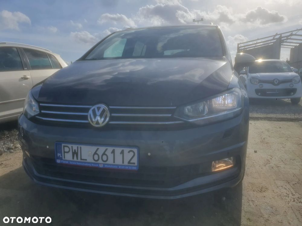 Volkswagen Touran - 1