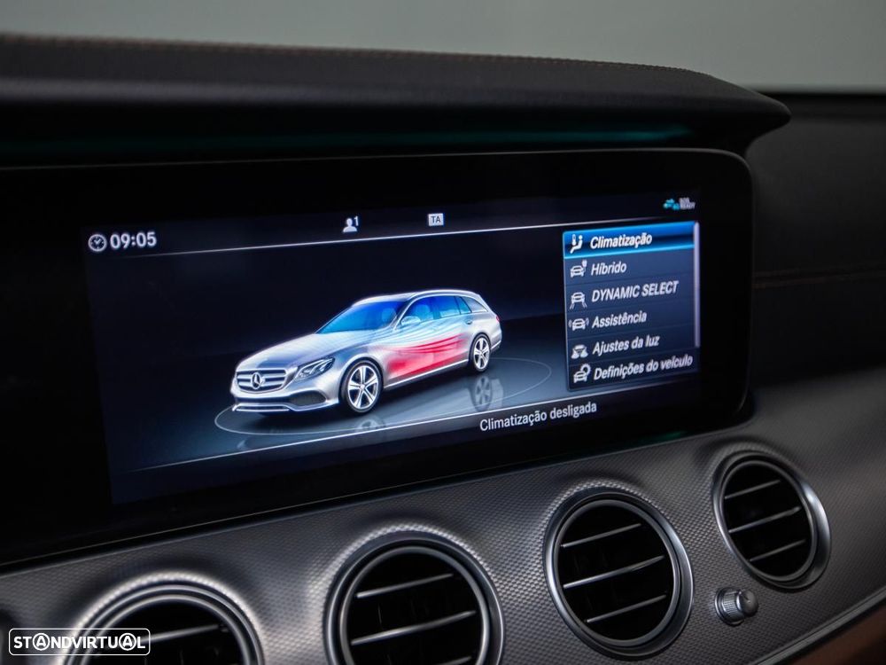 Mercedes-Benz E 300 de AMG Line - 19