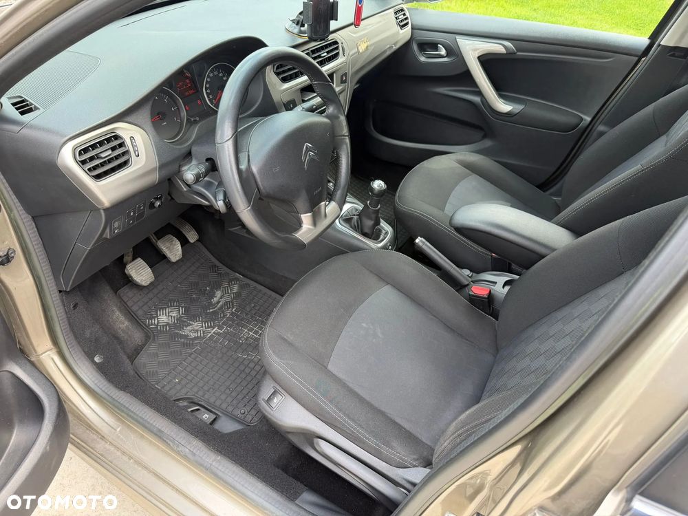 Citroën C-Elysée 1.2 VTi Exclusive - 28