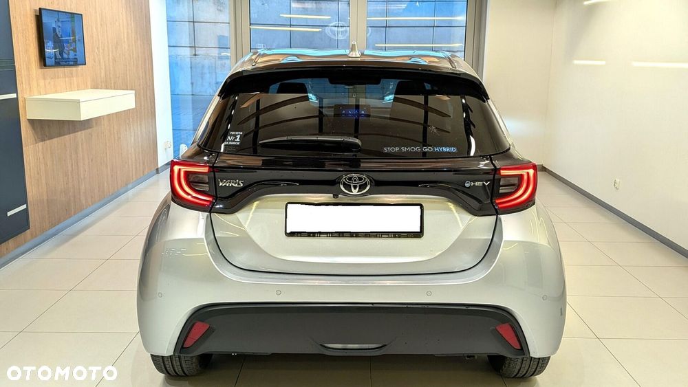 Toyota Yaris Hybrid 1.5 Style - 6