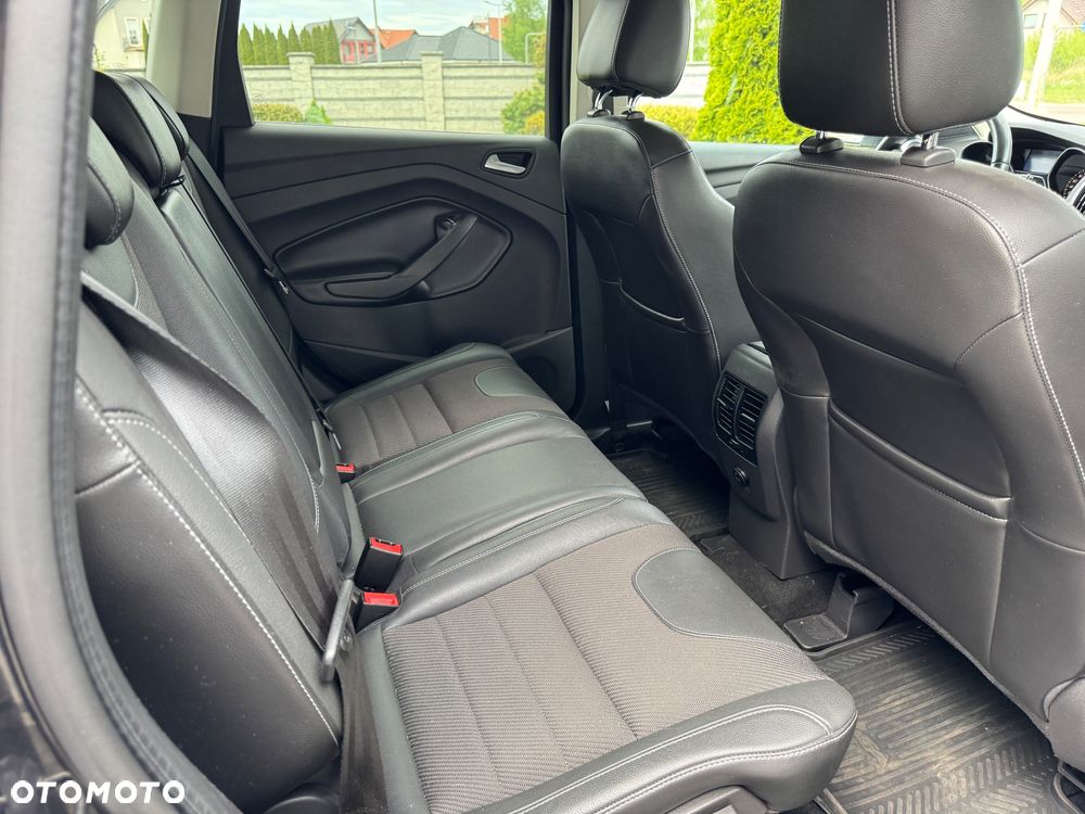 Ford Kuga 1.5 EcoBoost 2x4 Trend - 11