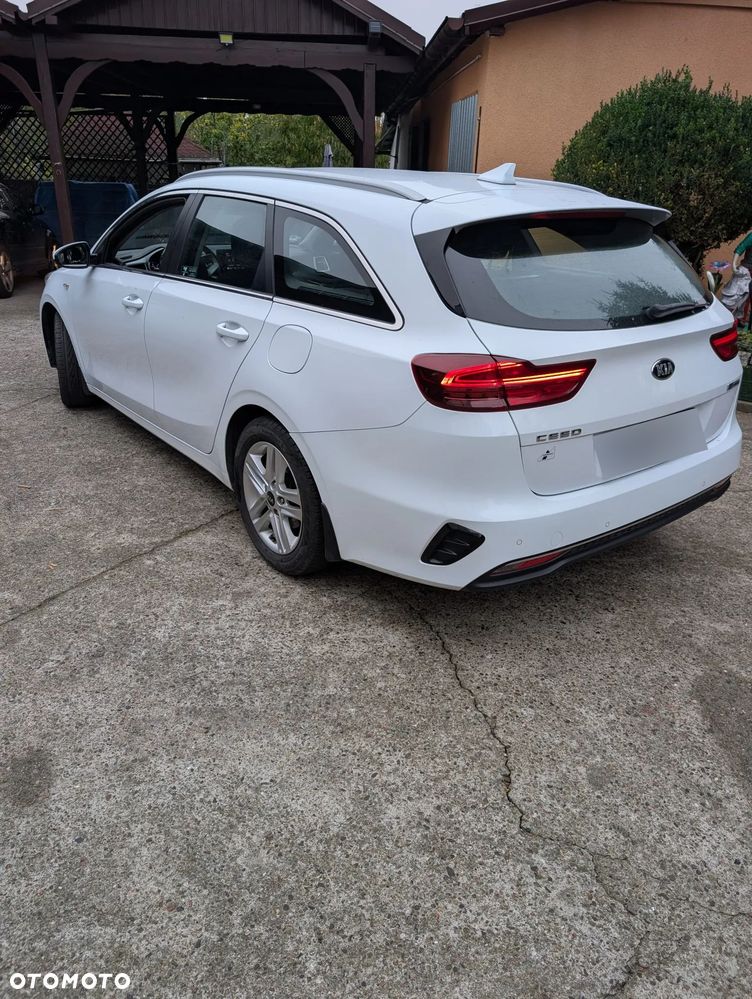 Kia Ceed 2021 photo 3
