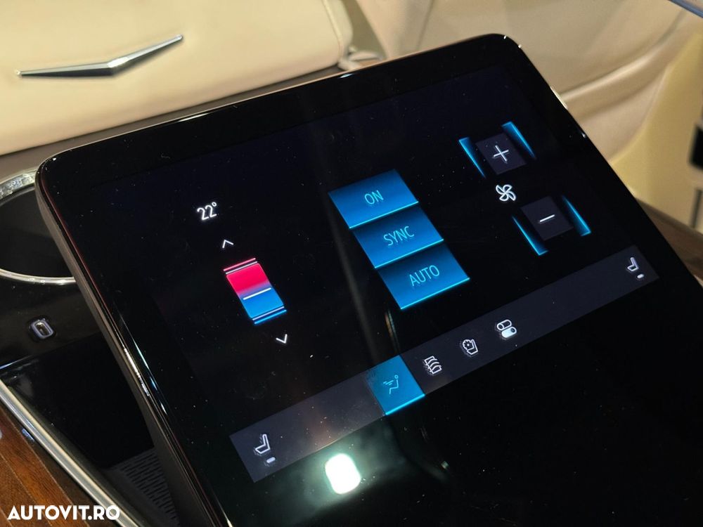 Cadillac Escalade - 21