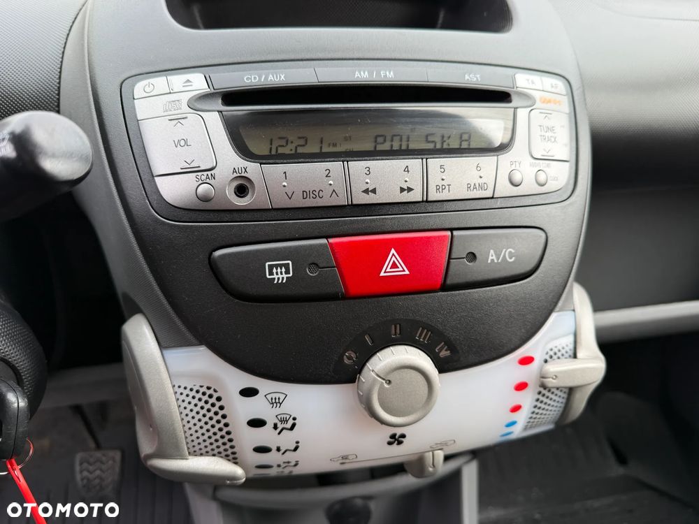 Toyota Aygo CoolRed - 17