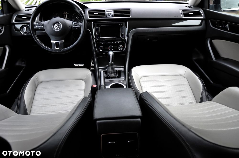 Volkswagen Passat - 34