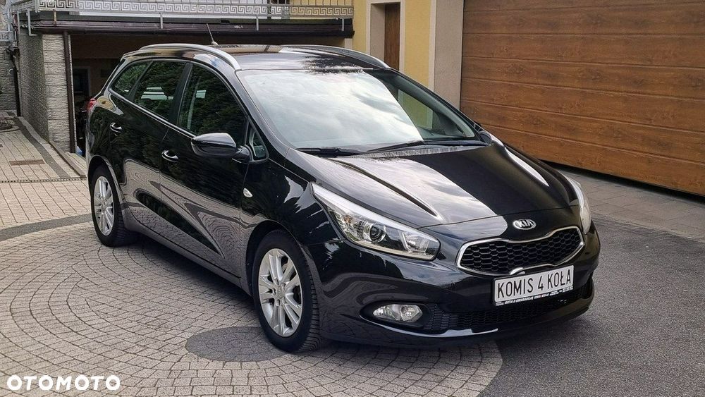 Kia Ceed - 8