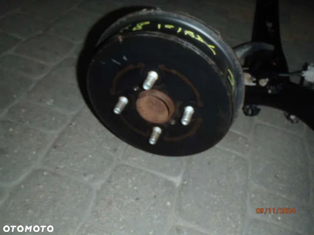 piasta abs czop bęben tarcza kotwiczna osłona błotna tył zawieszenie yaris 06-20r - 2