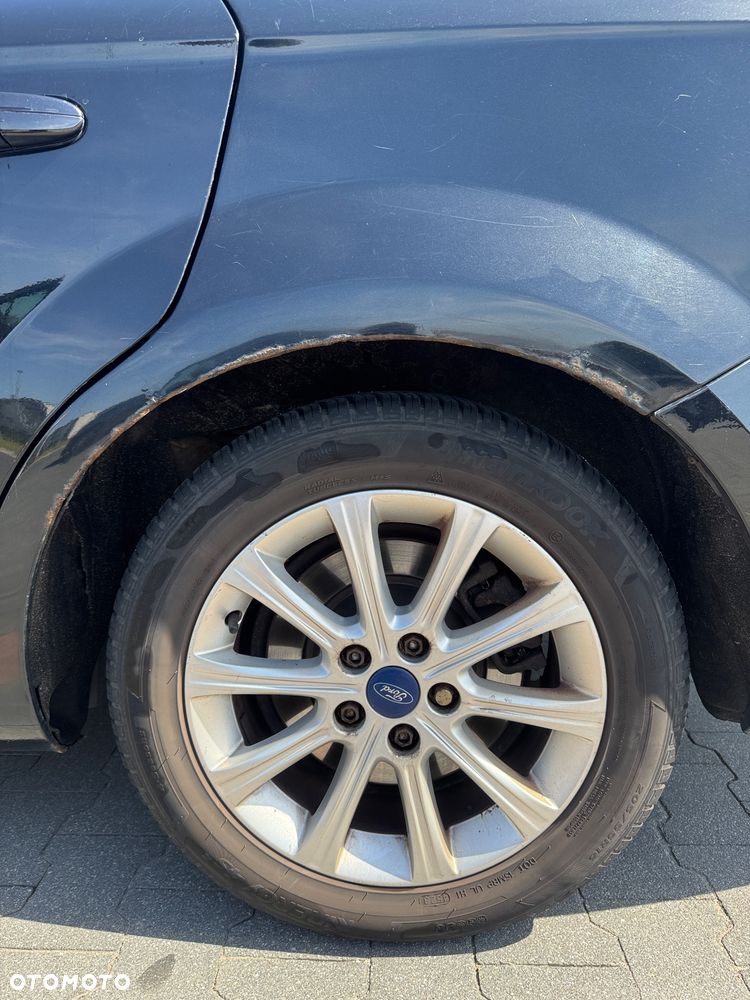 Ford Mondeo 2.0 Ghia X100 / X - 9
