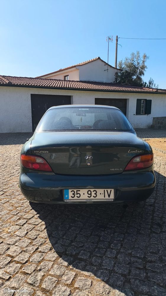 Hyundai Lantra 1.6 GLS - 2