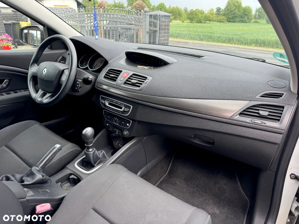 Renault Megane 1.6 16V 110 Expression - 16