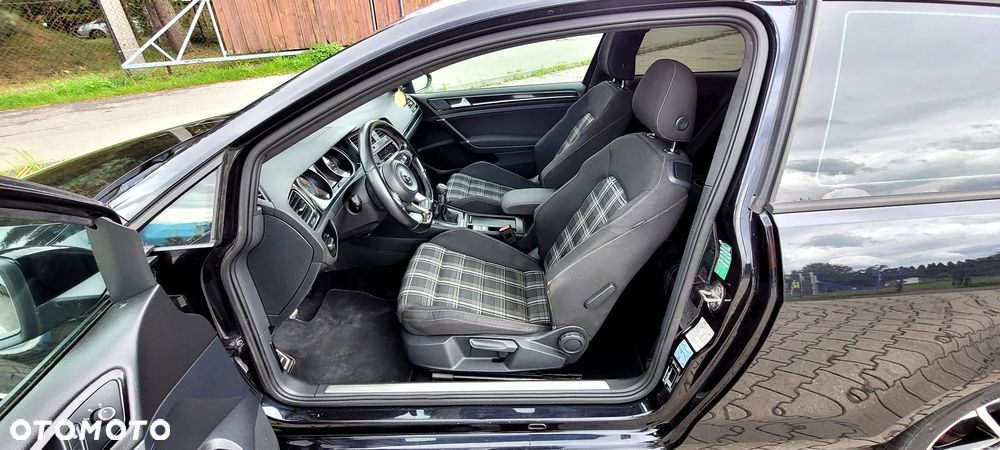 Volkswagen Golf GTD BlueMotion Technology - 24