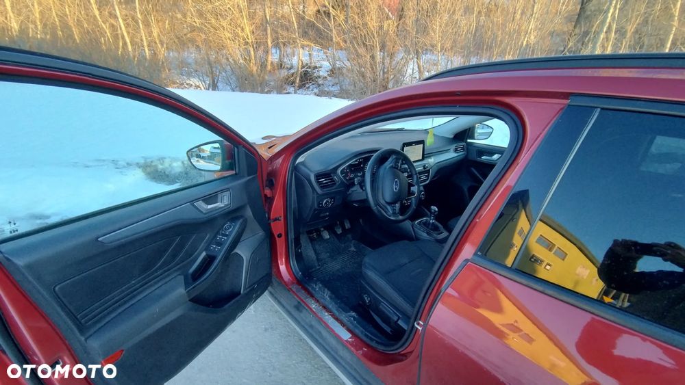 Ford Focus 1.0 EcoBoost Active - 10