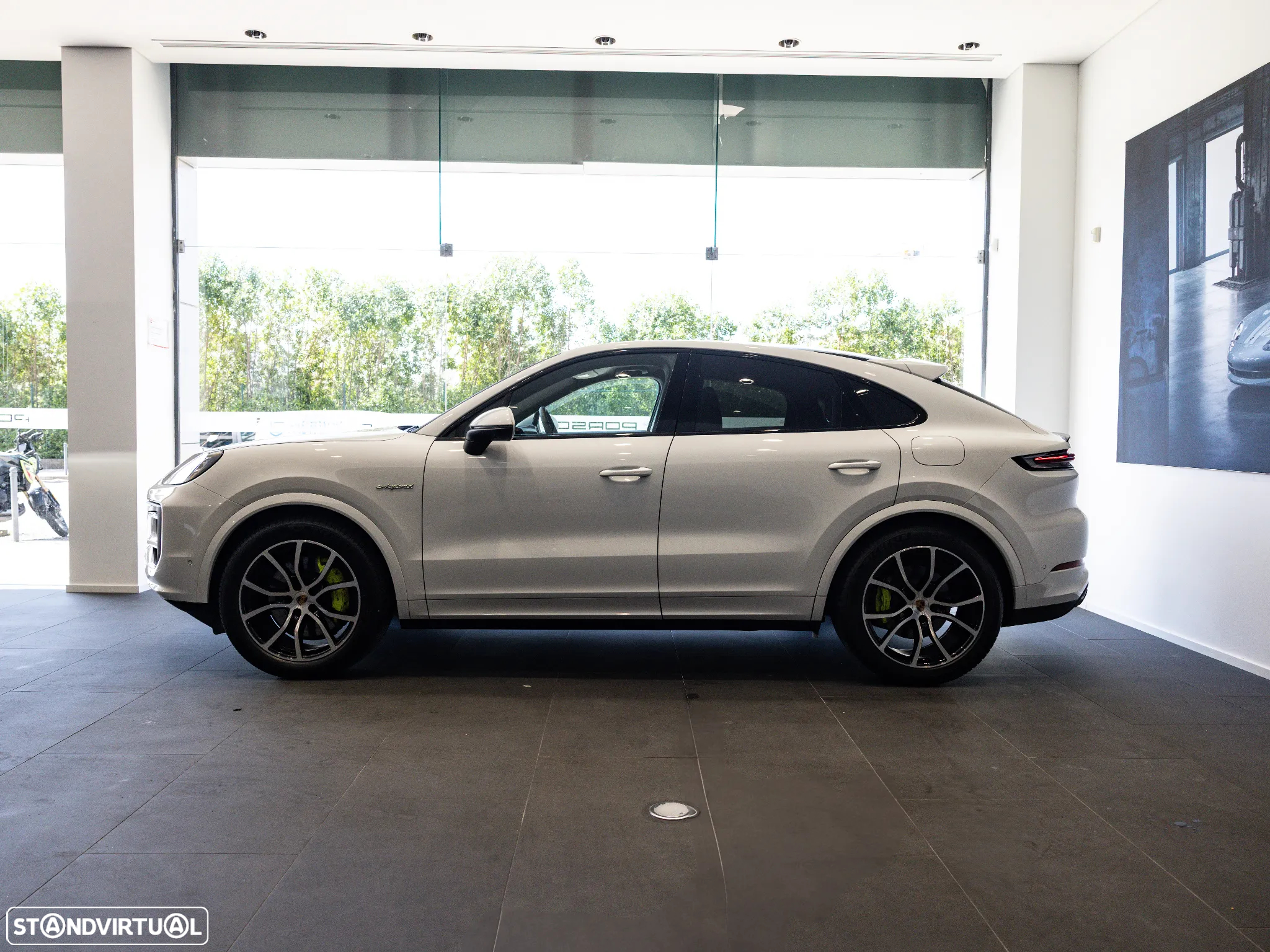 Porsche Cayenne Coupé E-Hybrid - 3