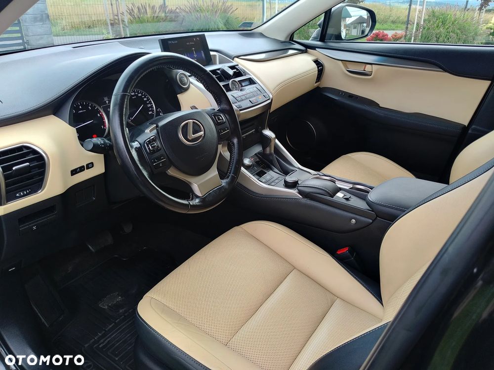 Lexus NX 200t Comfort AWD - 16