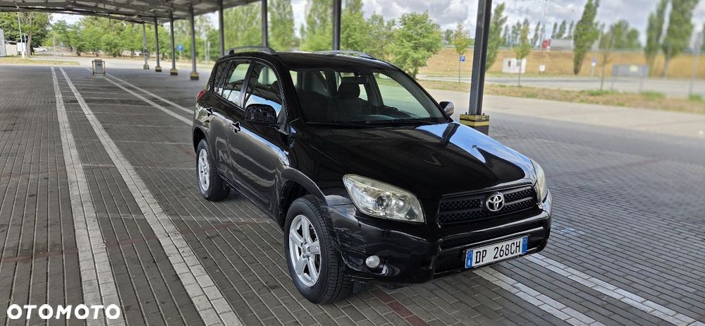 Toyota RAV4 2.2 D-4D 4x4 Sol - 13