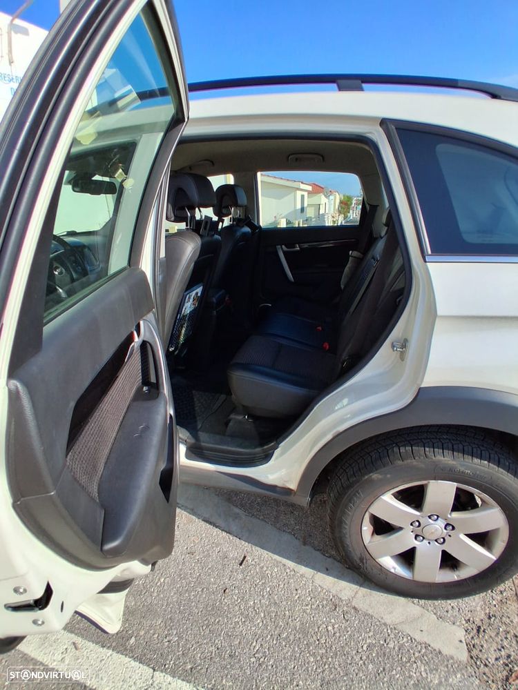 Chevrolet Captiva 2.2 VCDi Seven 164g 7L - 4